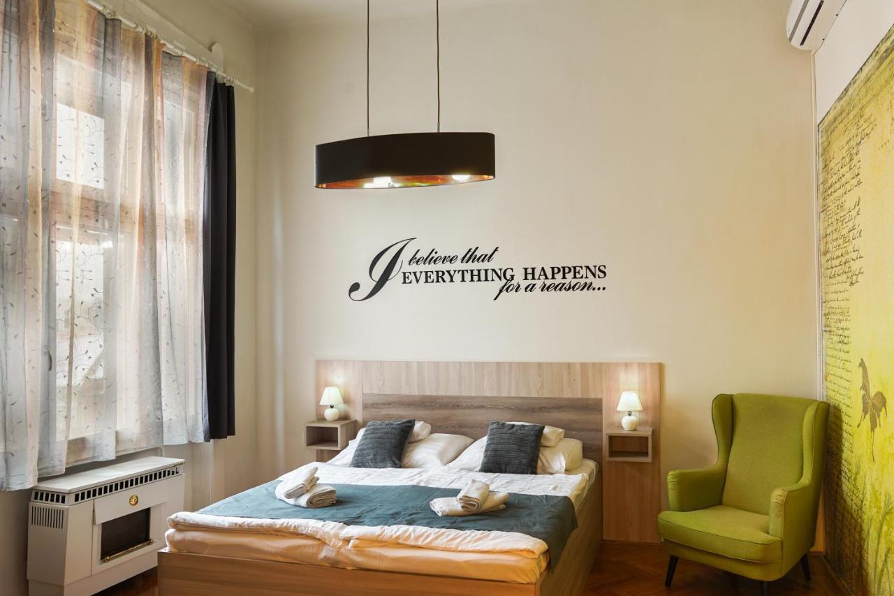 Pásti Centrál apartment. Debrecen Esterno foto